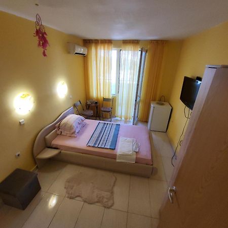 Апартаменти Apartamenti Ivaia Варна Екстер'єр фото