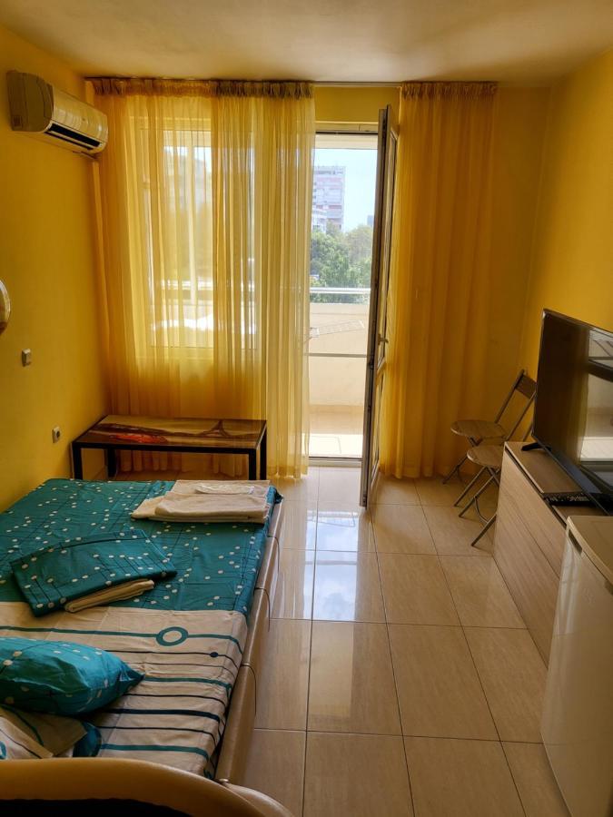 Апартаменти Apartamenti Ivaia Варна Екстер'єр фото