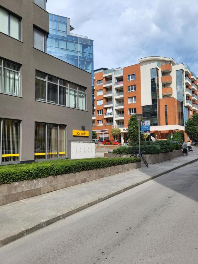 Апартаменти Apartamenti Ivaia Варна Екстер'єр фото