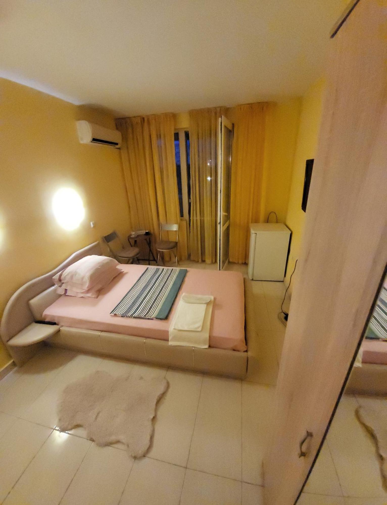 Апартаменти Apartamenti Ivaia Варна Екстер'єр фото